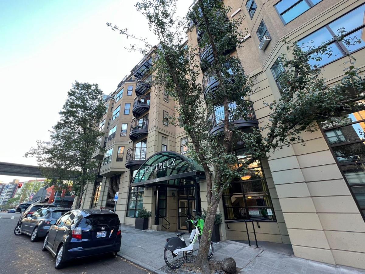 Cozy Downtown Condo Retreat With Space Needle View Seattle Esterno foto